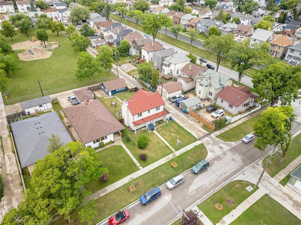 Photo 4 of 600 Aikins Street, Winnipeg MB