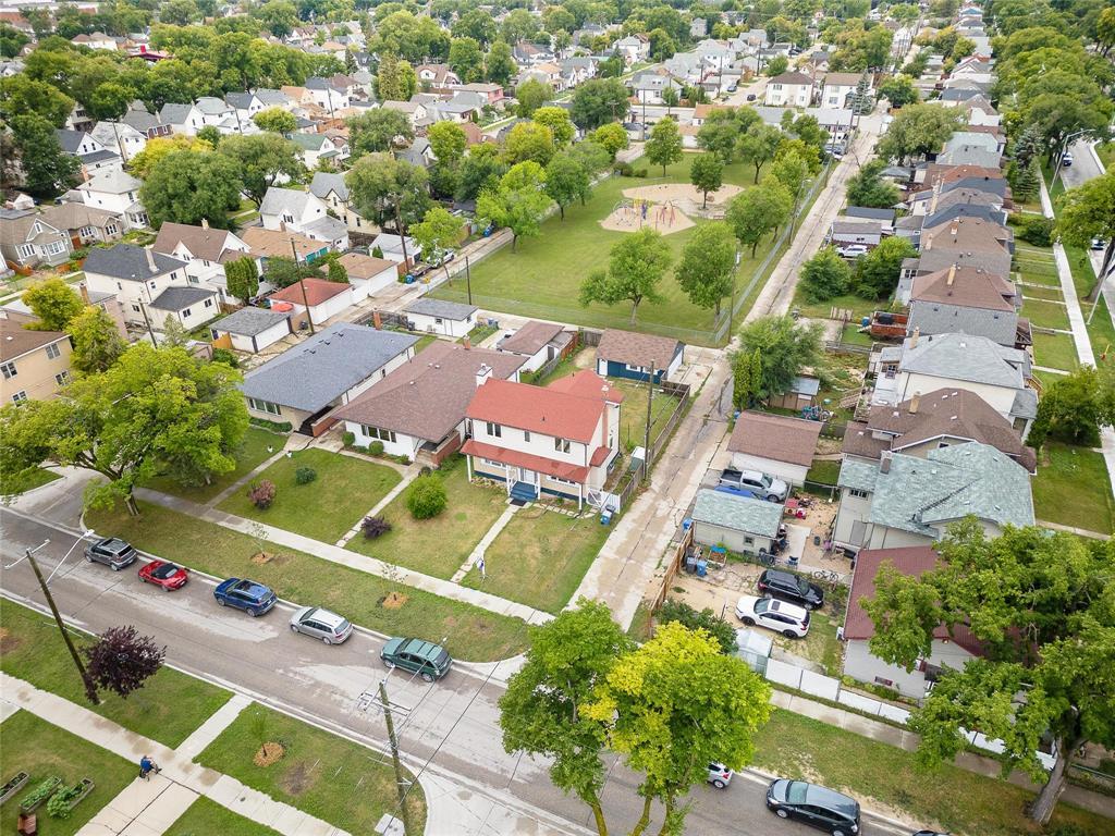 Photo 5 of 600 Aikins Street, Winnipeg MB