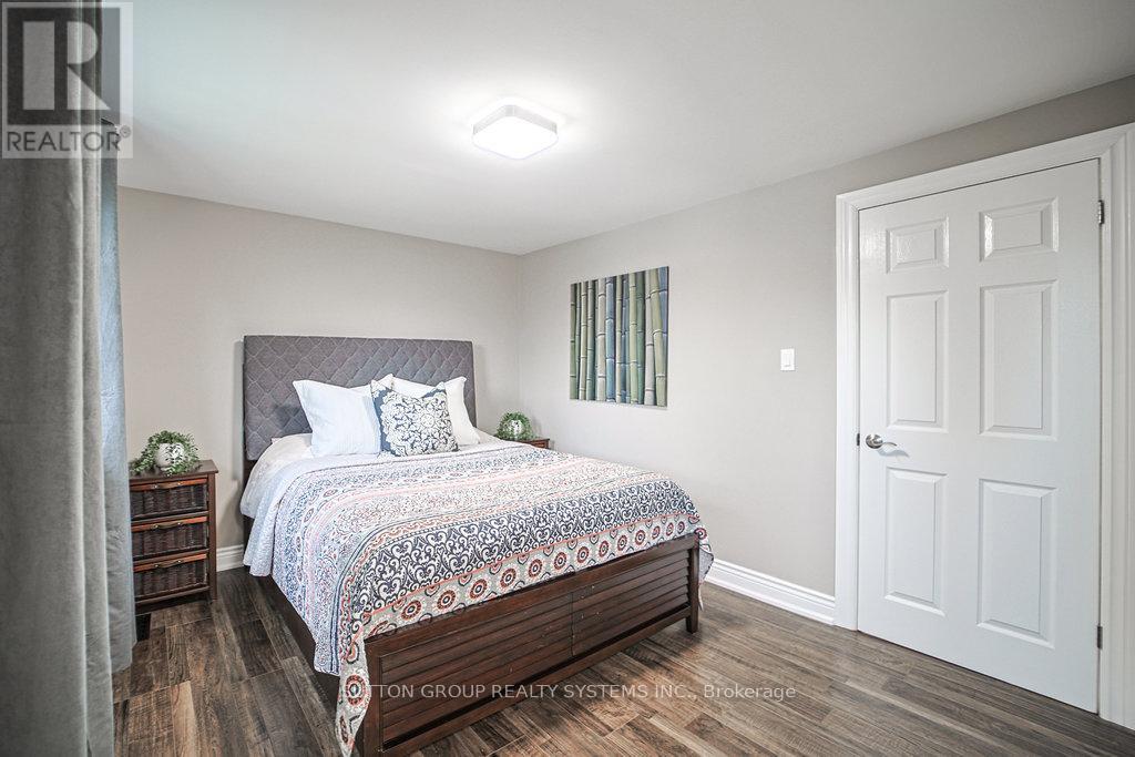 Photo 16 of 160 Allan Drive, Caledon ON