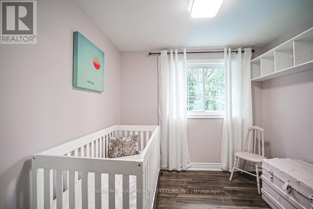 Photo 22 of 160 Allan Drive, Caledon ON