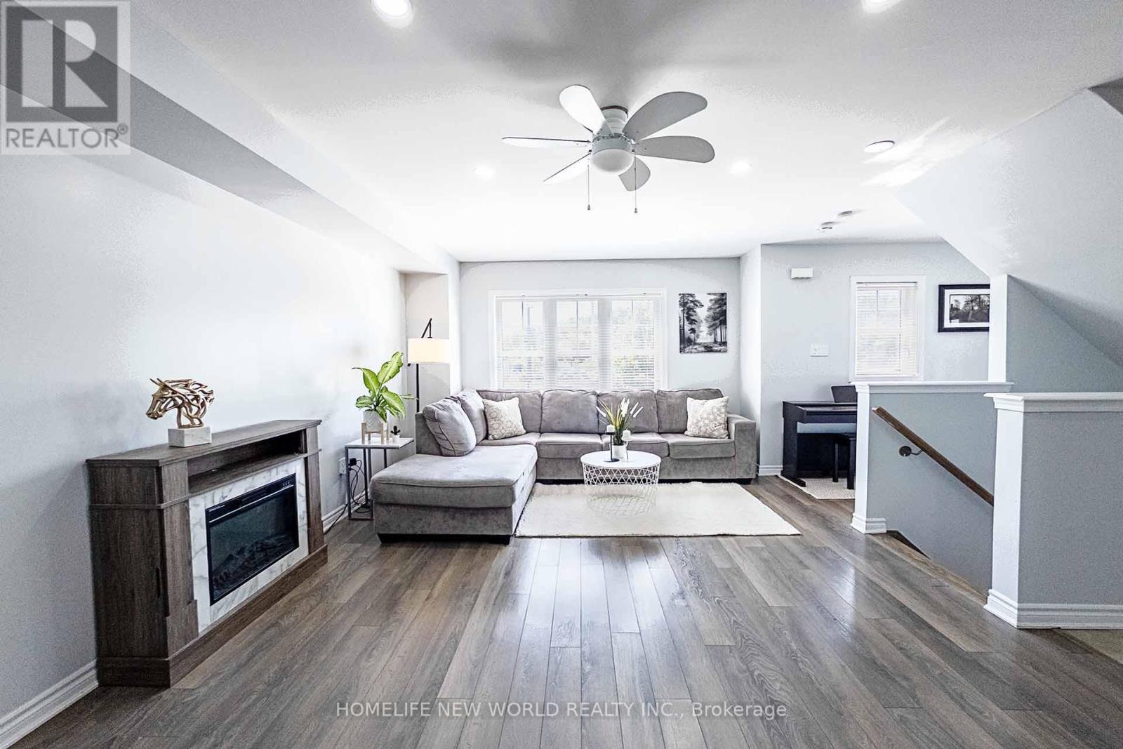 Photo 5 of 1593 Leblanc Court, Milton ON