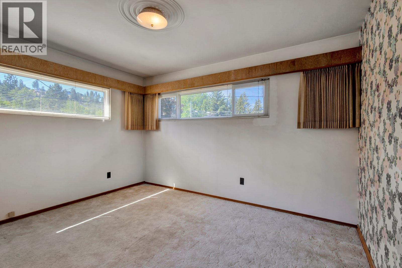 Photo 17 of 4693 Raymer Road, Kelowna BC
