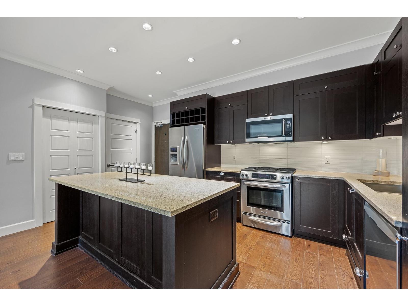 Photo 11 of 116 15185 36 Avenue, Surrey BC