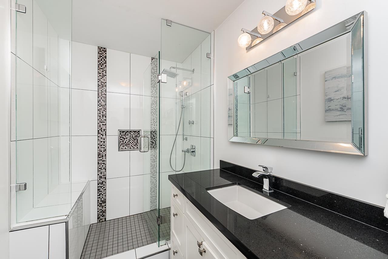 Photo 17 of 106 15550 26 Avenue, Surrey BC