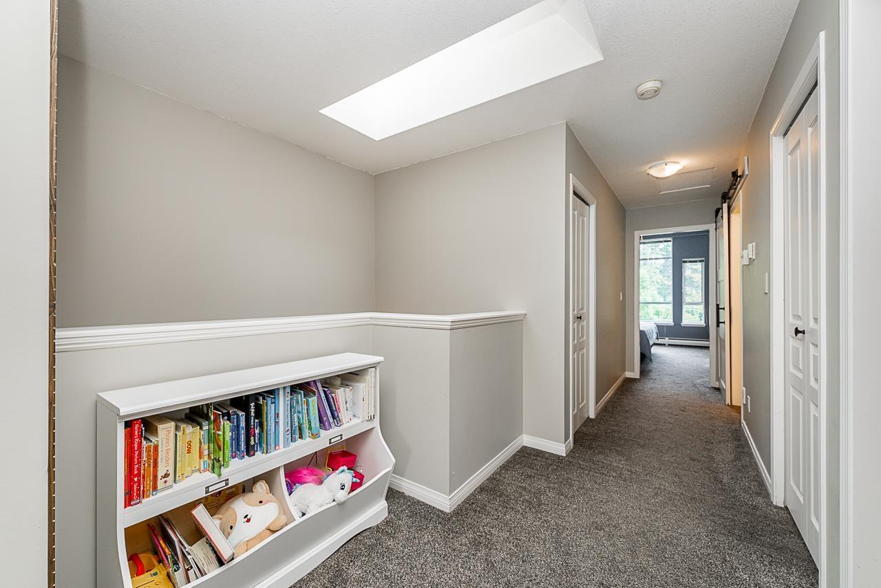 Photo 11 of 106 15550 26 Avenue, Surrey BC