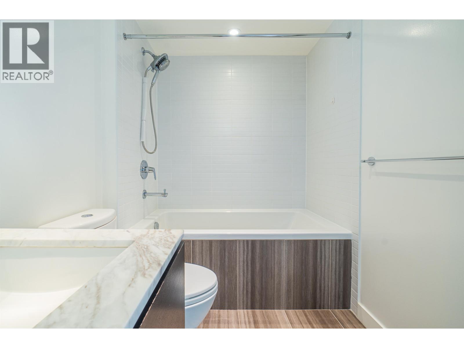 Photo 19 of 902 6180 Cooney Road, Richmond BC