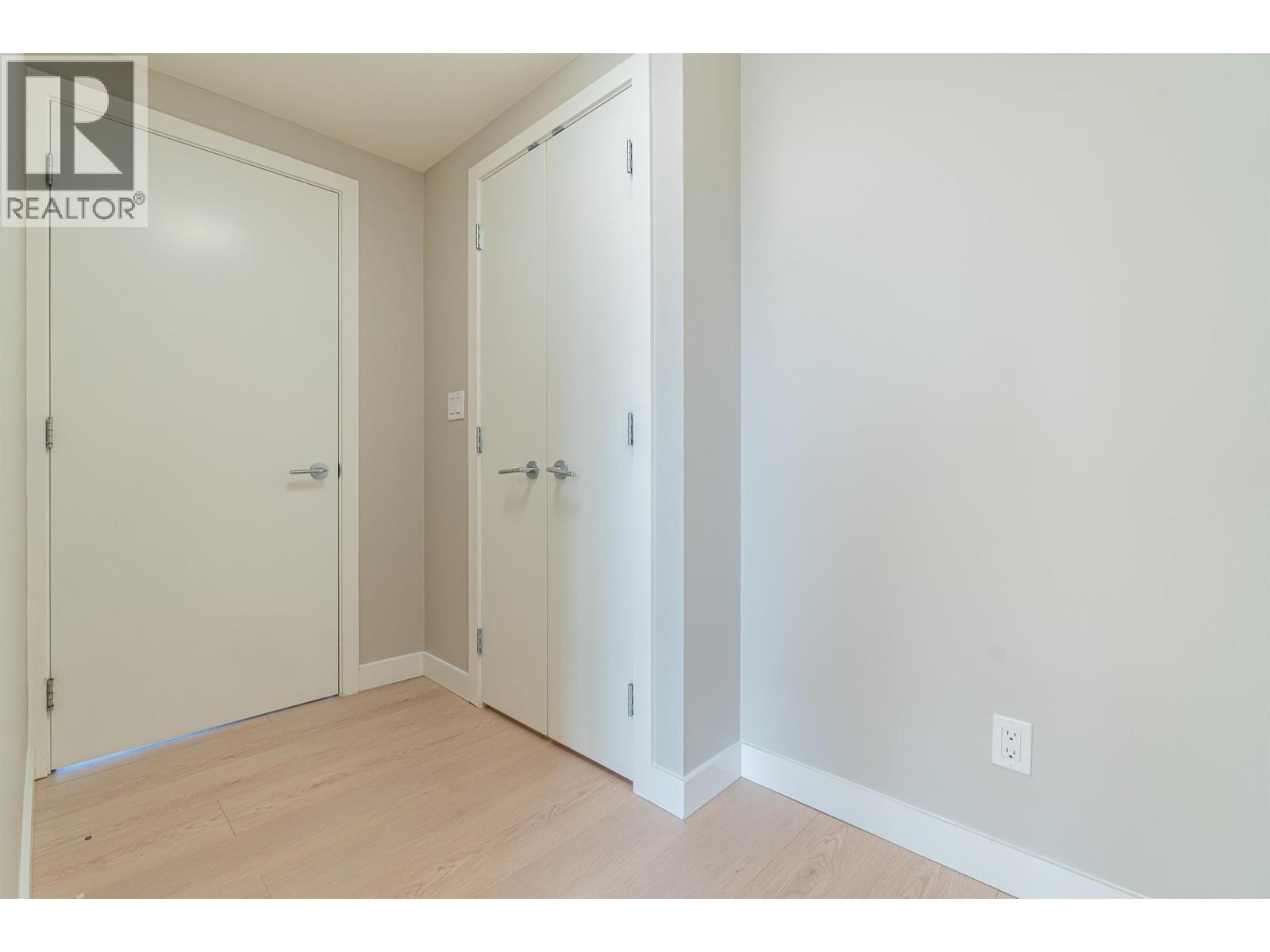 Photo 20 of 902 6180 Cooney Road, Richmond BC