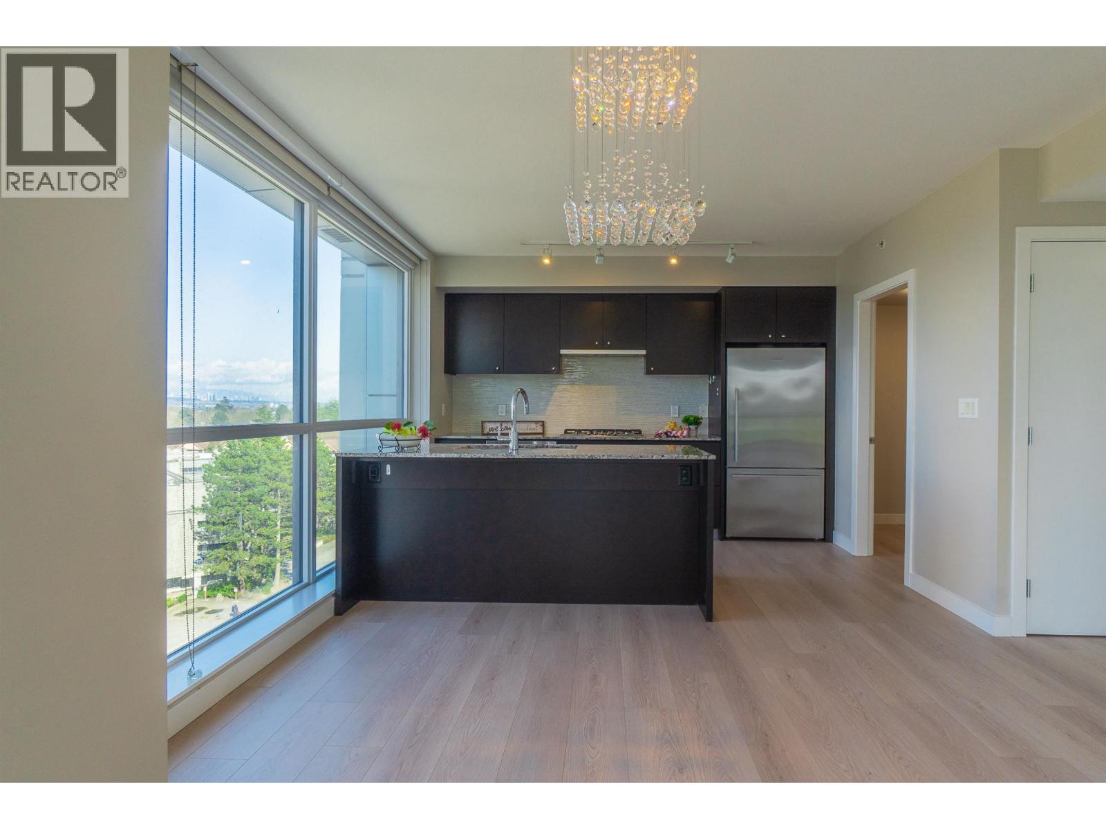 Photo 7 of 902 6180 Cooney Road, Richmond BC