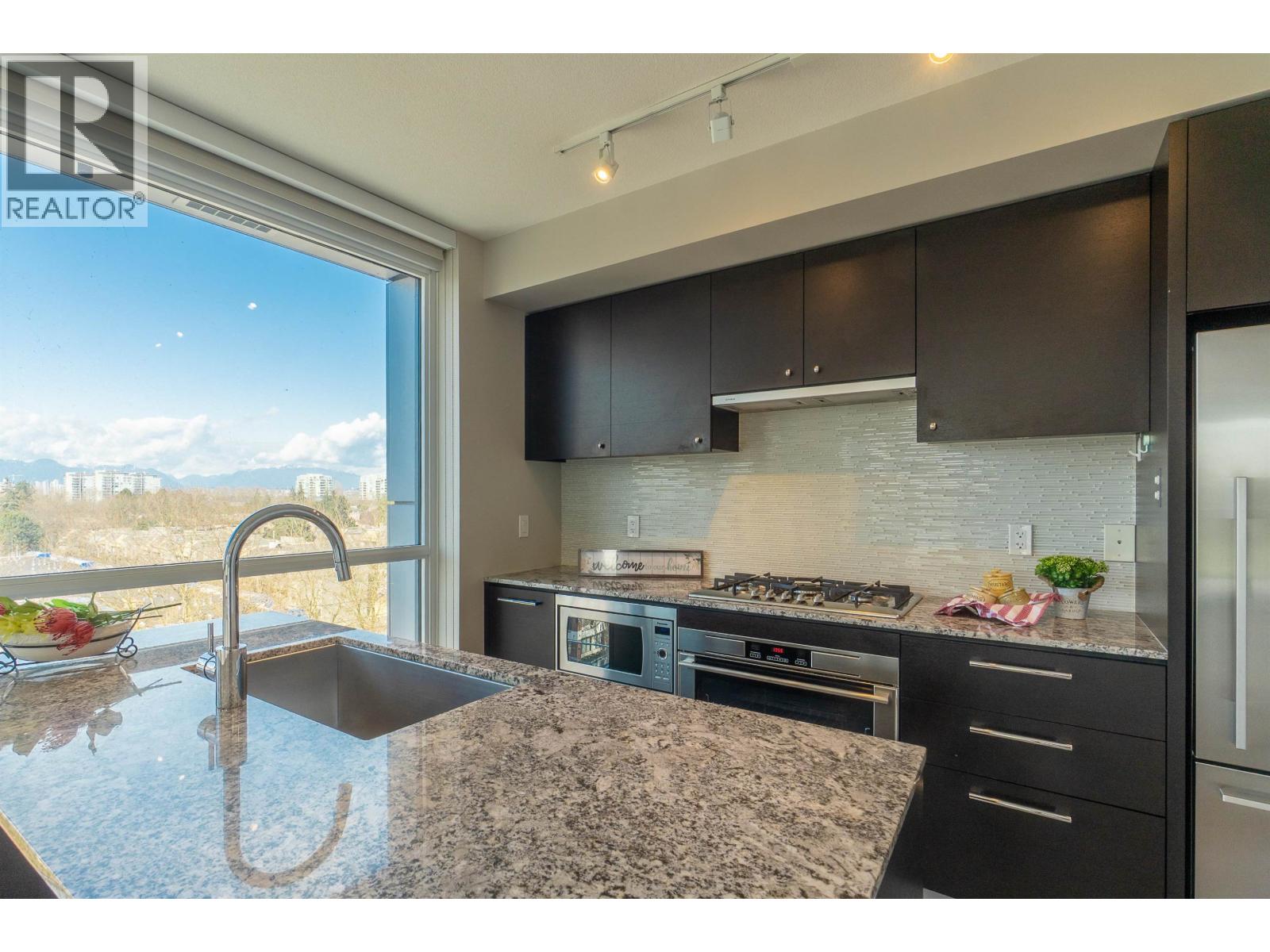 Photo 9 of 902 6180 Cooney Road, Richmond BC