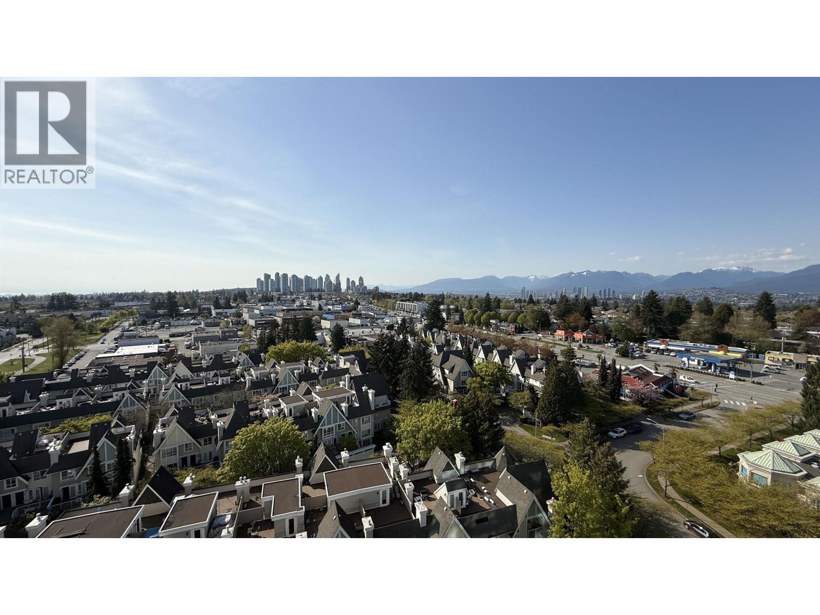 Photo 1 of 1302 6622 Southoaks Crescent, Burnaby BC
