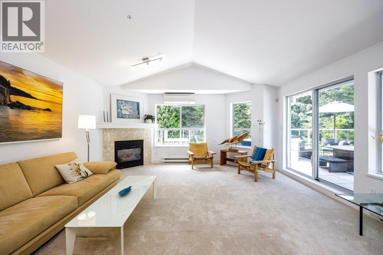 Photo 18 of 401 1283 Parkgate Avenue, North Vancouver BC