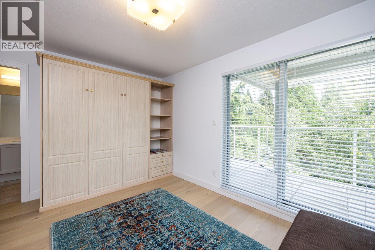 Photo 2 of 401 1283 Parkgate Avenue, North Vancouver BC