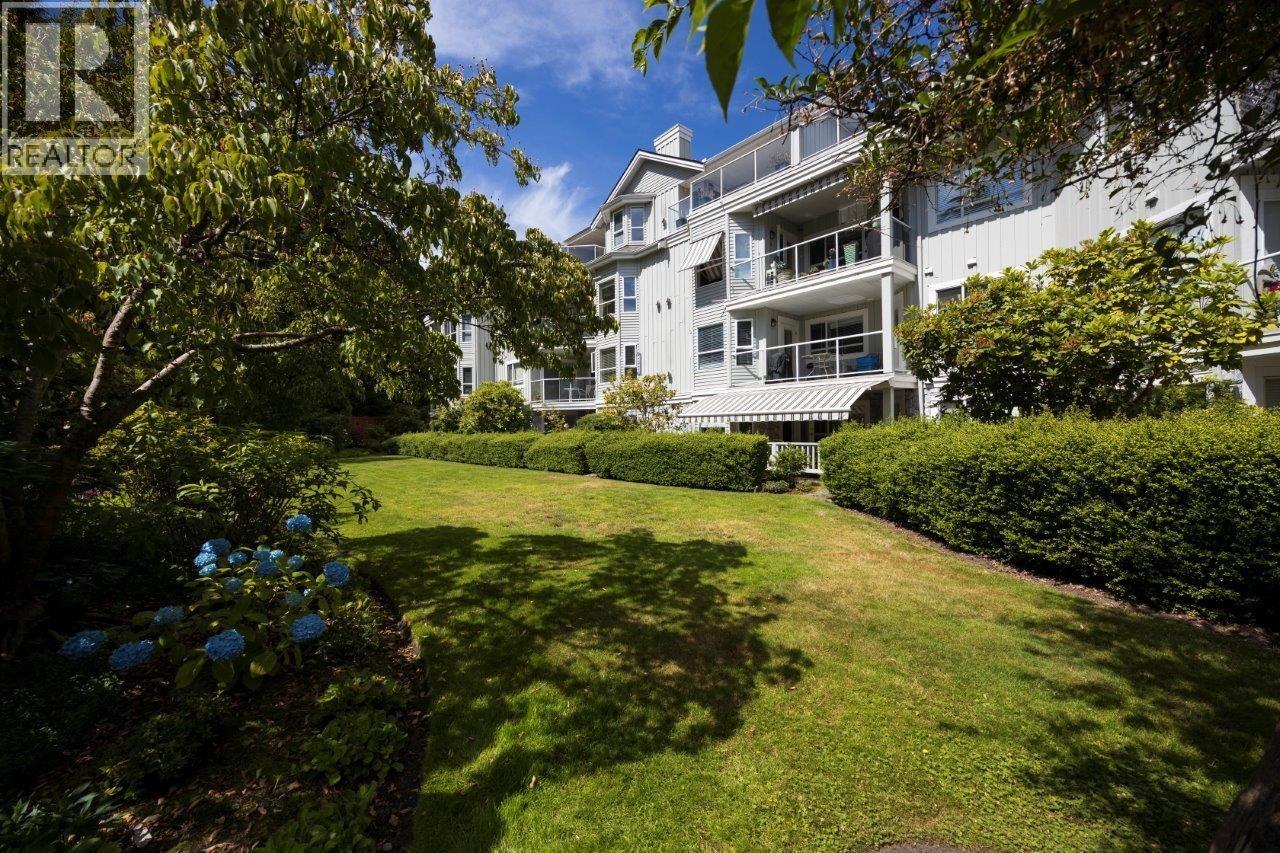 Photo 37 of 401 1283 Parkgate Avenue, North Vancouver BC
