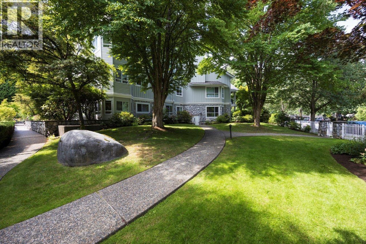 Photo 19 of 401 1283 Parkgate Avenue, North Vancouver BC
