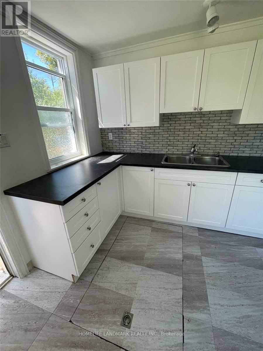 Photo 9 of 1355 County Rd 45, Asphodelnorwood ON