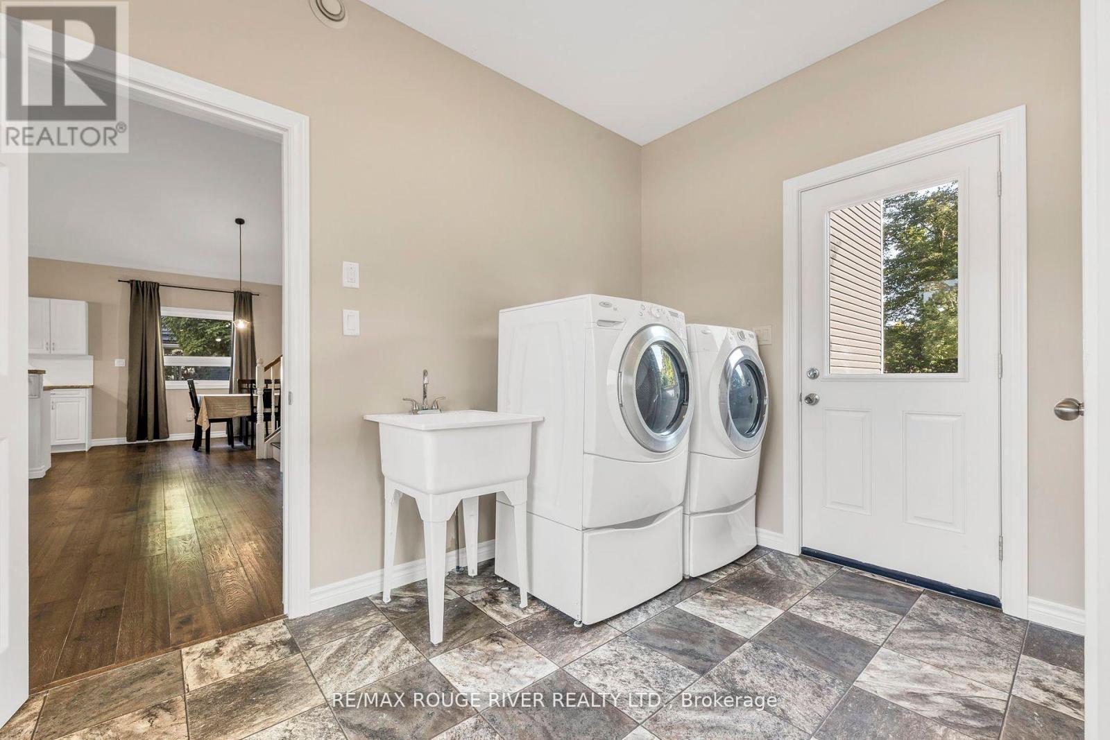 Photo 16 of 100 Queen Street, Kawartha Lakes ON