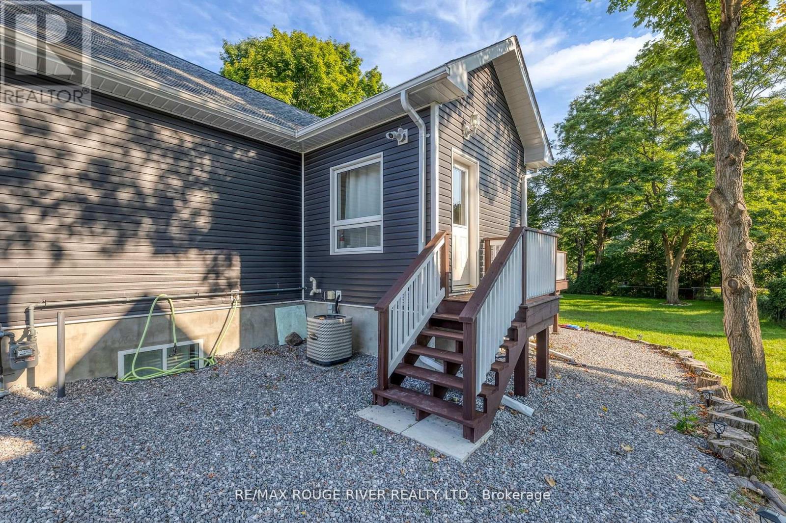 Photo 27 of 100 Queen Street, Kawartha Lakes ON
