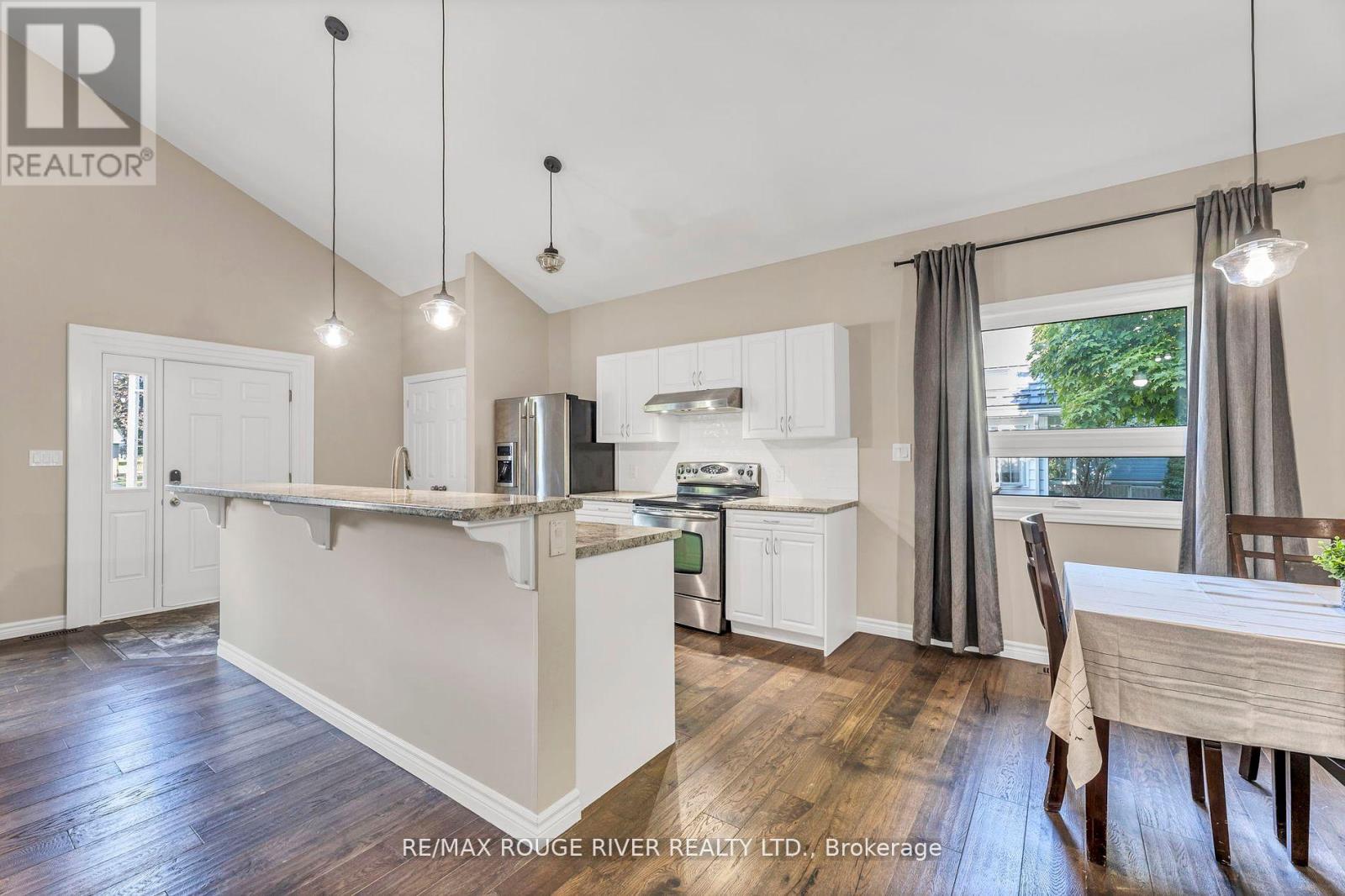 Photo 3 of 100 Queen Street, Kawartha Lakes ON