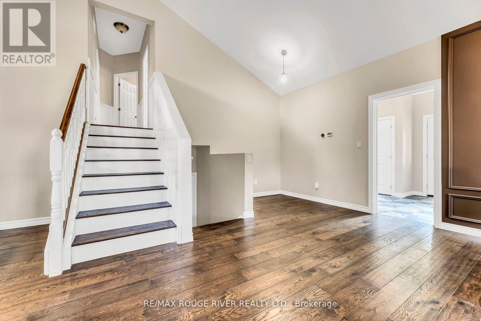 Photo 5 of 100 Queen Street, Kawartha Lakes ON