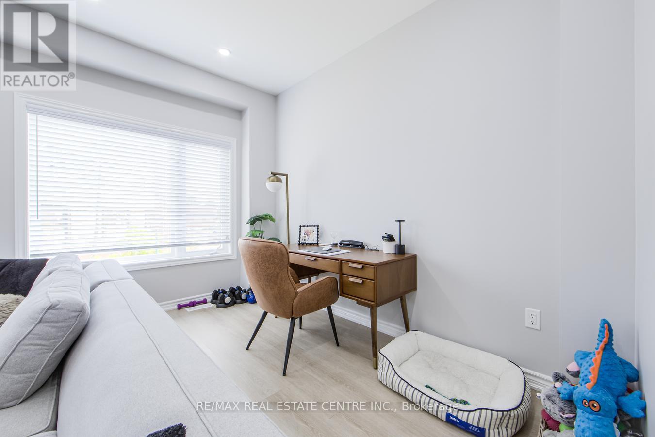 Single Family House for Sale in  SENTINEL LANE Hamilton (Mountview) 