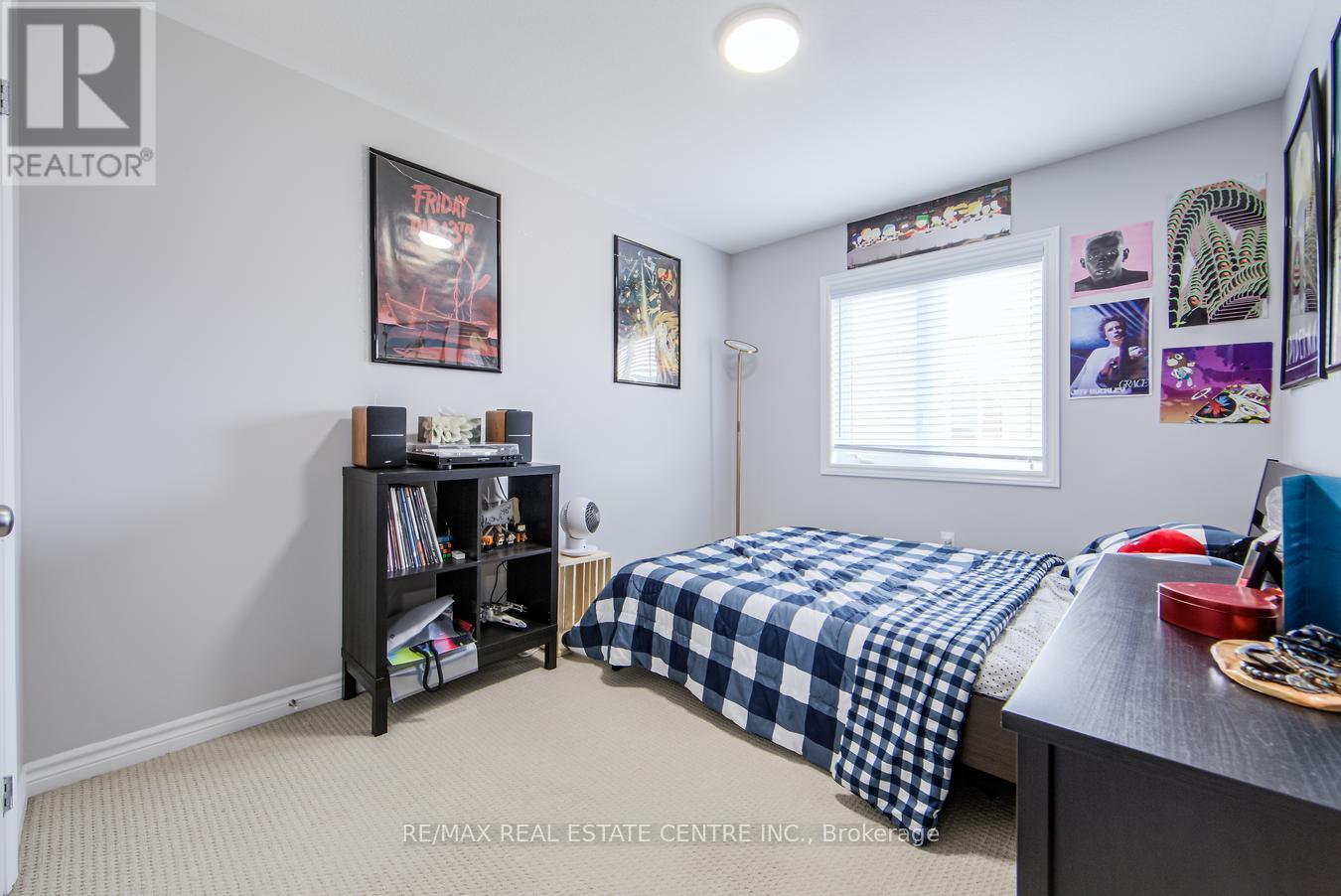 Single Family House for Sale in  SENTINEL LANE Hamilton (Mountview) 