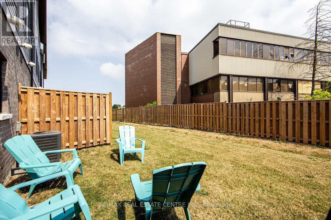 Single Family House for Sale in  SENTINEL LANE Hamilton (Mountview) 