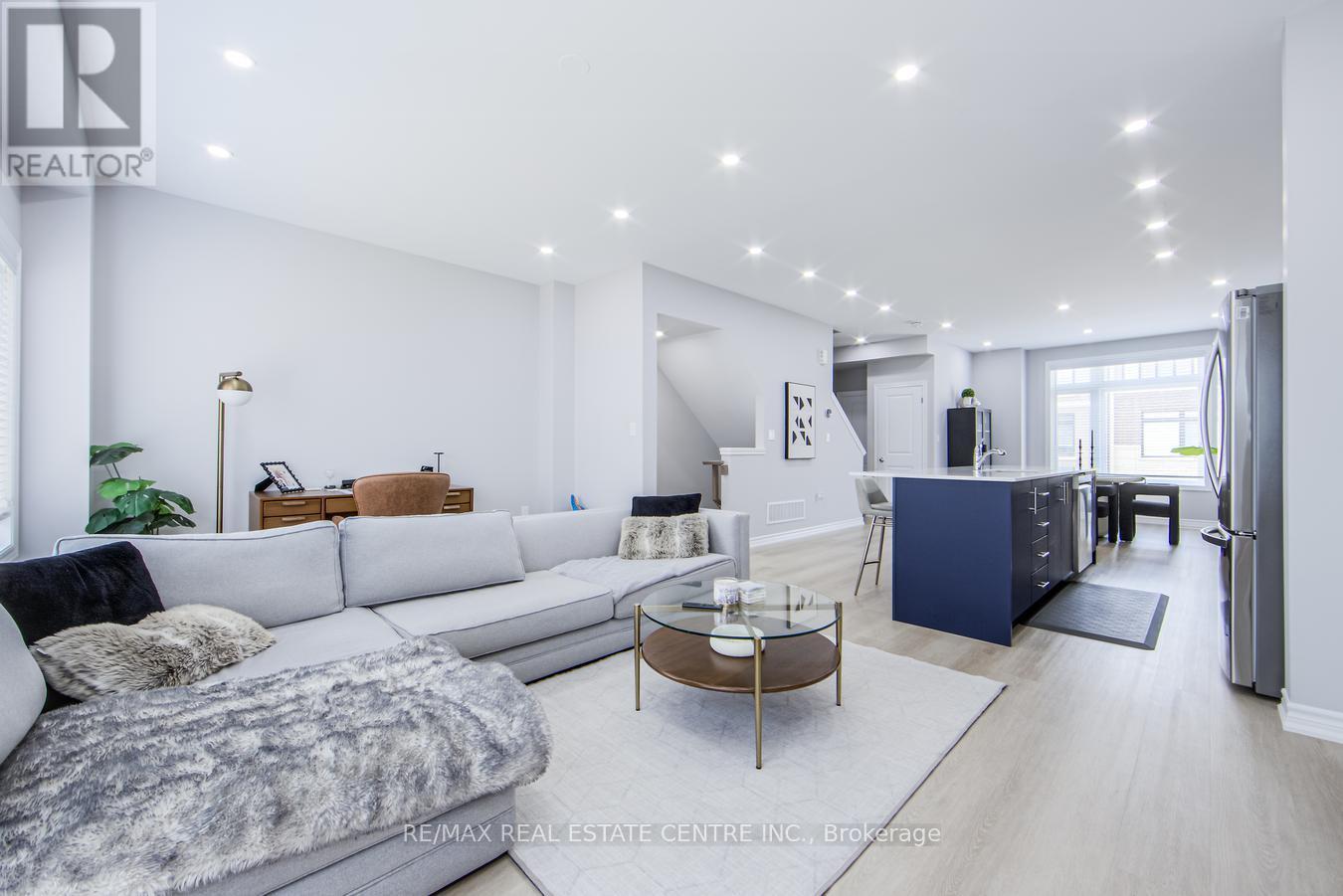 Single Family House for Sale in  SENTINEL LANE Hamilton (Mountview) 