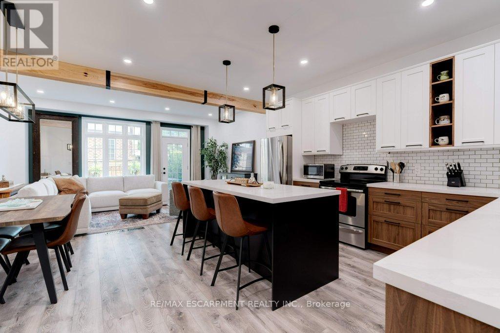 Photo 11 of 79 Browview Drive, Hamilton ON