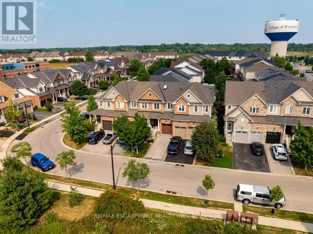 Photo 4 of 79 Browview Drive, Hamilton ON