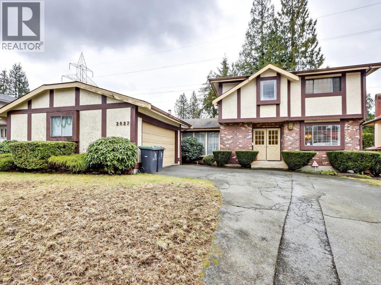 Photo 1 of 2027 Kirkstone Road, North Vancouver BC