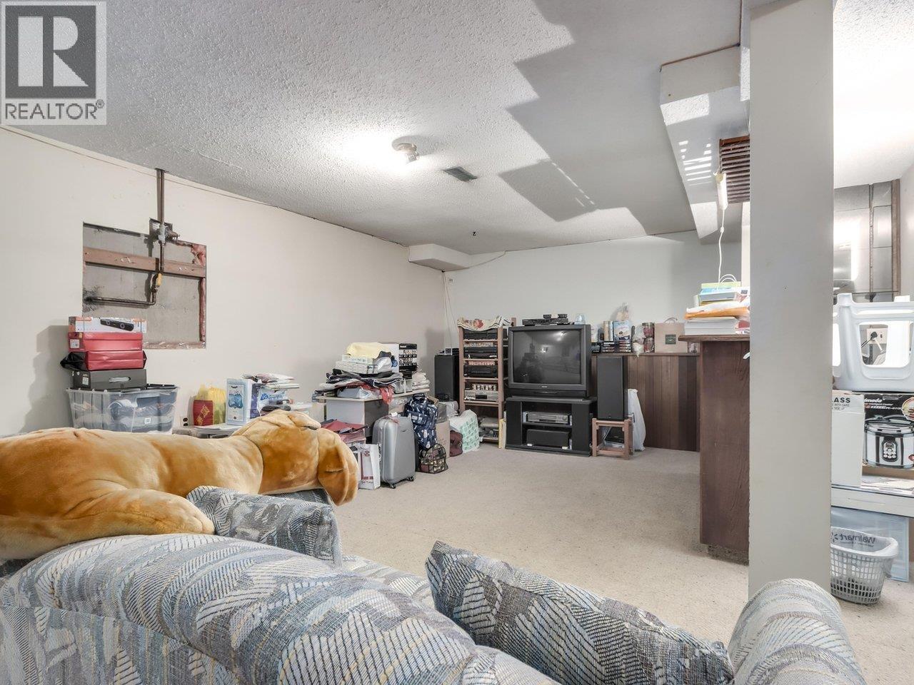 Photo 21 of 2027 Kirkstone Road, North Vancouver BC