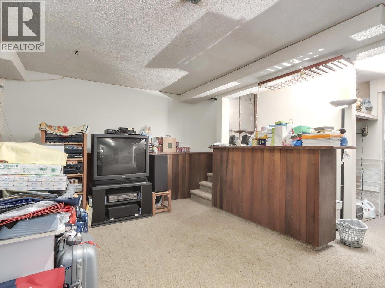 Photo 23 of 2027 Kirkstone Road, North Vancouver BC