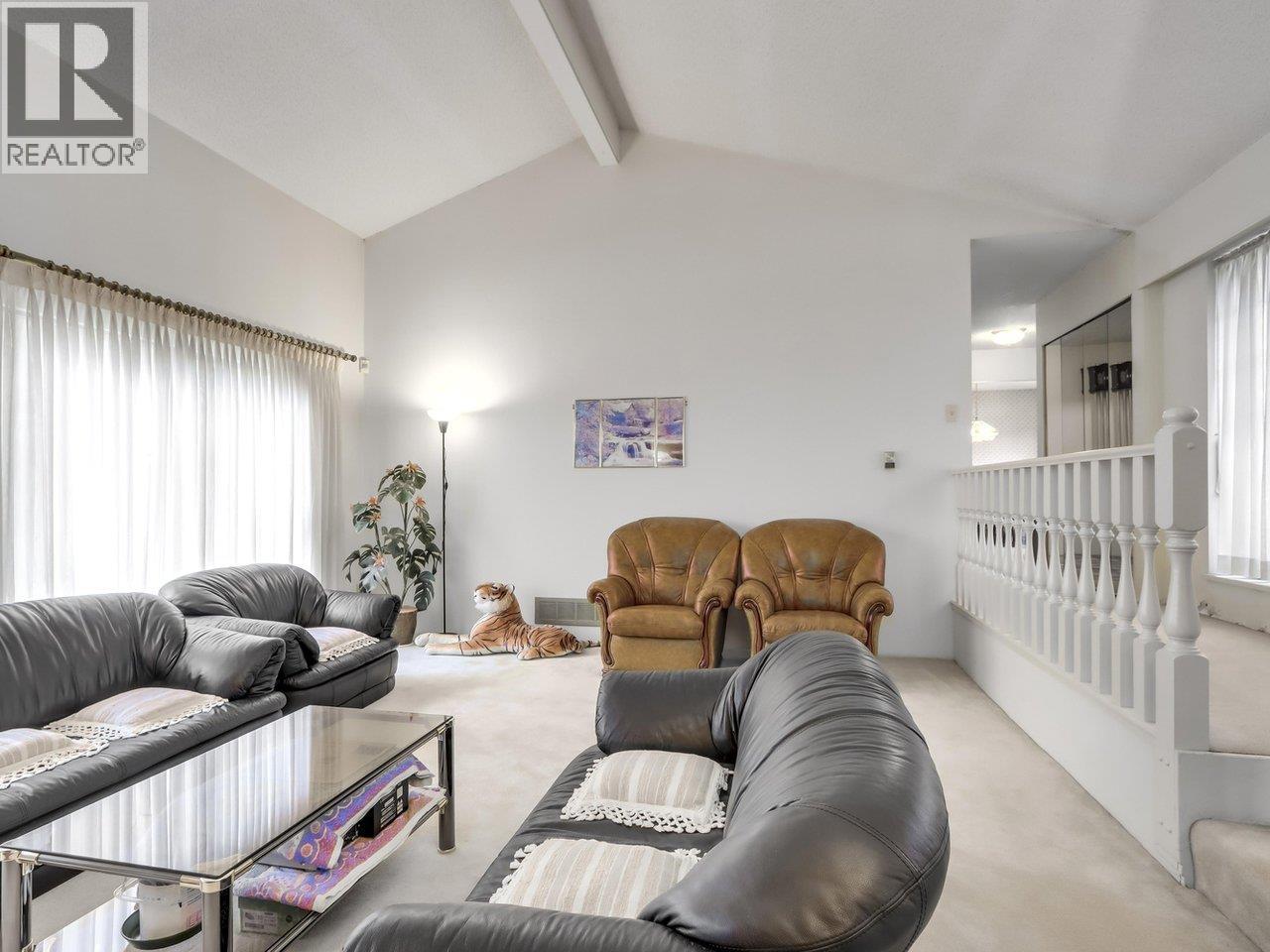 Photo 6 of 2027 Kirkstone Road, North Vancouver BC