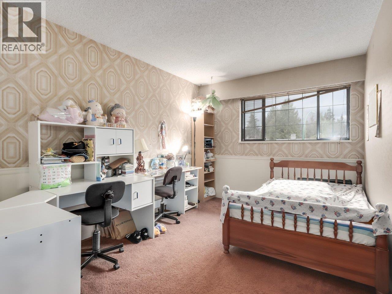 Photo 8 of 2027 Kirkstone Road, North Vancouver BC