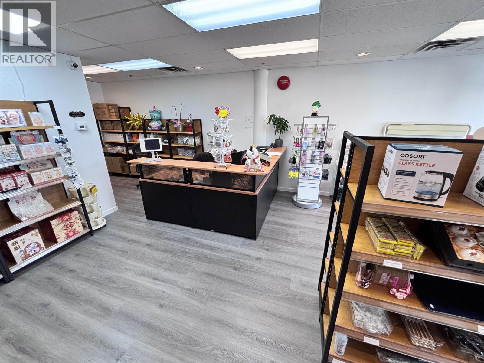 Photo 1 of 10 3490 Kingsway, Vancouver BC