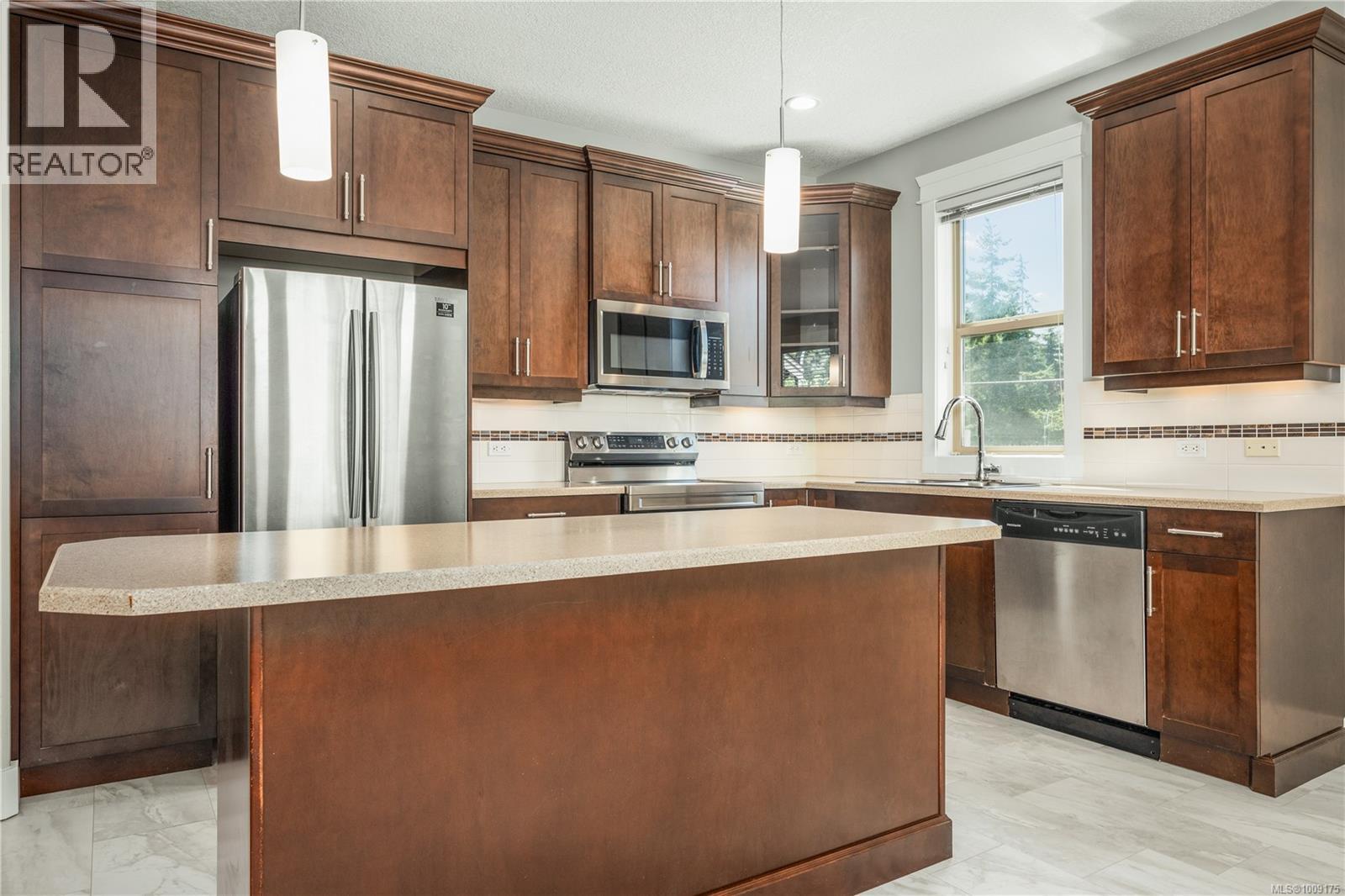 6102 Thyme Pl, Nanaimo