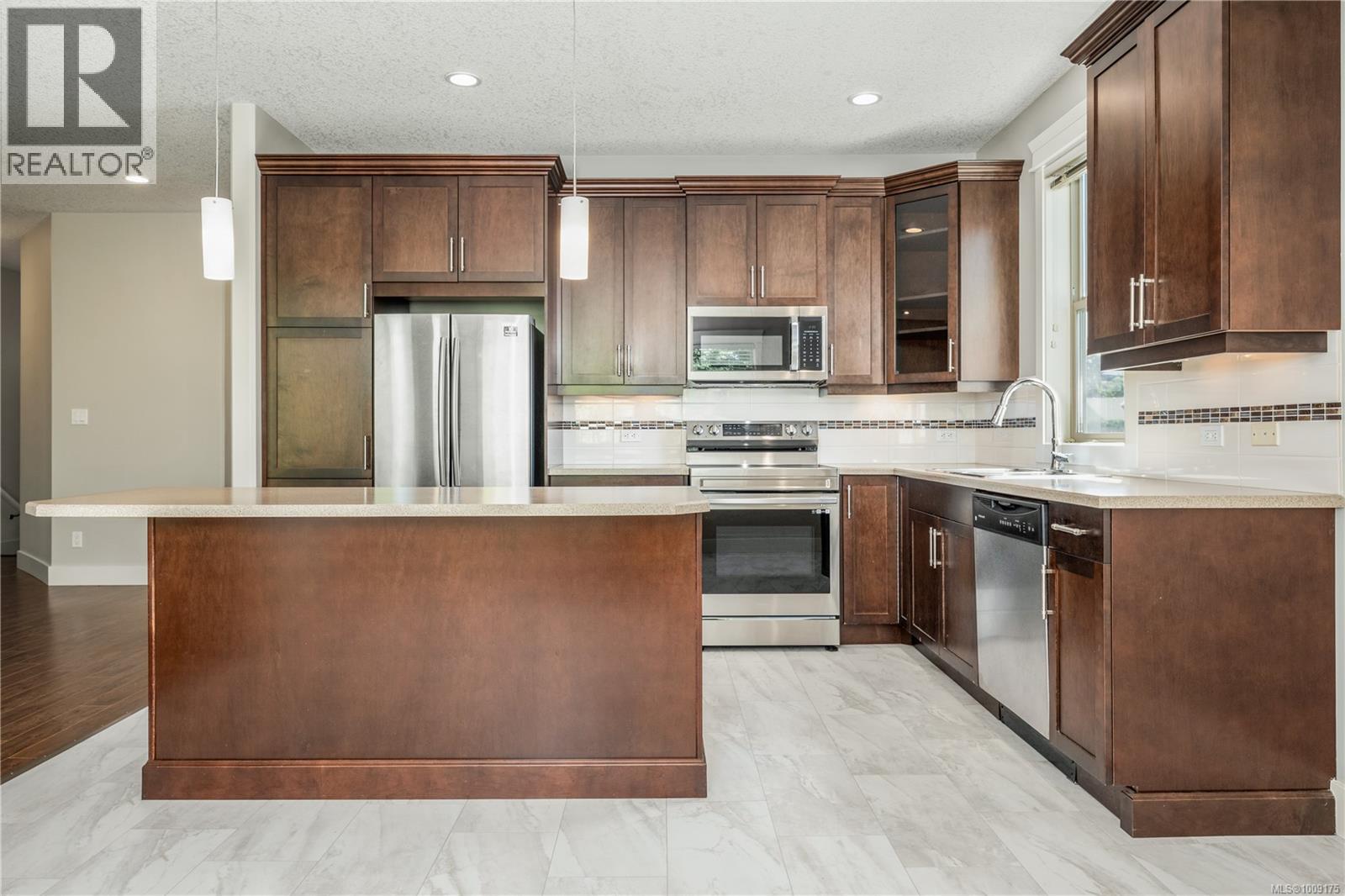 6102 Thyme Pl, Nanaimo