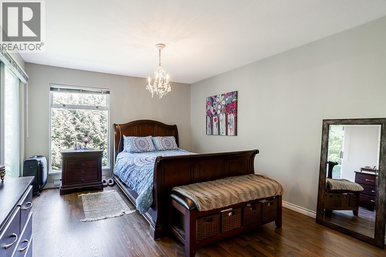 Photo 11 of 308 2733 Atlin Place, Coquitlam BC
