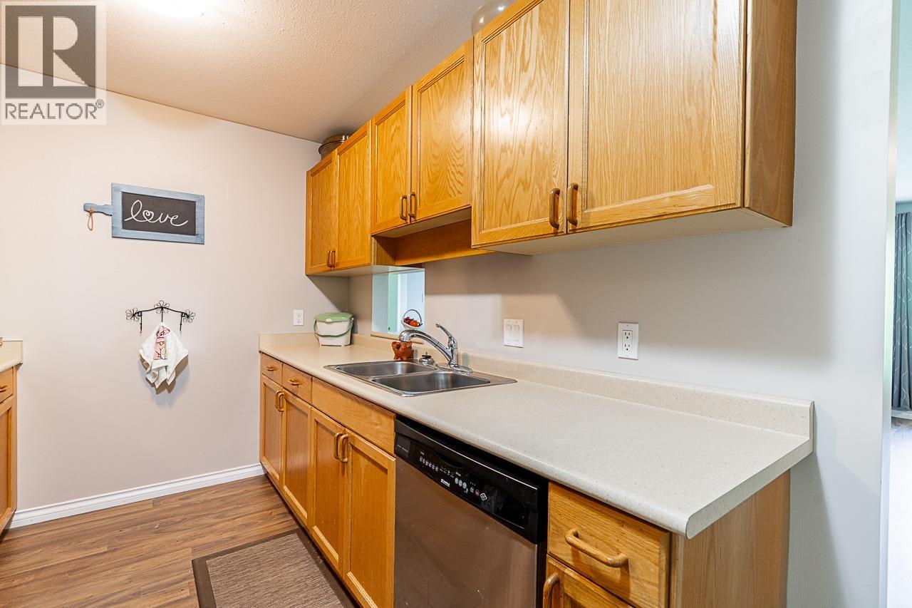 Photo 9 of 308 2733 Atlin Place, Coquitlam BC