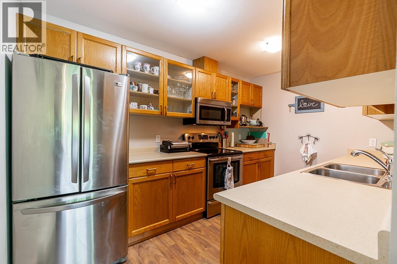 Photo 6 of 308 2733 Atlin Place, Coquitlam BC