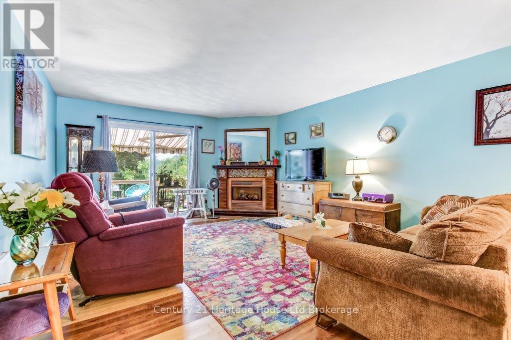 Photo 11 of 23 928 Lorene Street, Woodstock ON