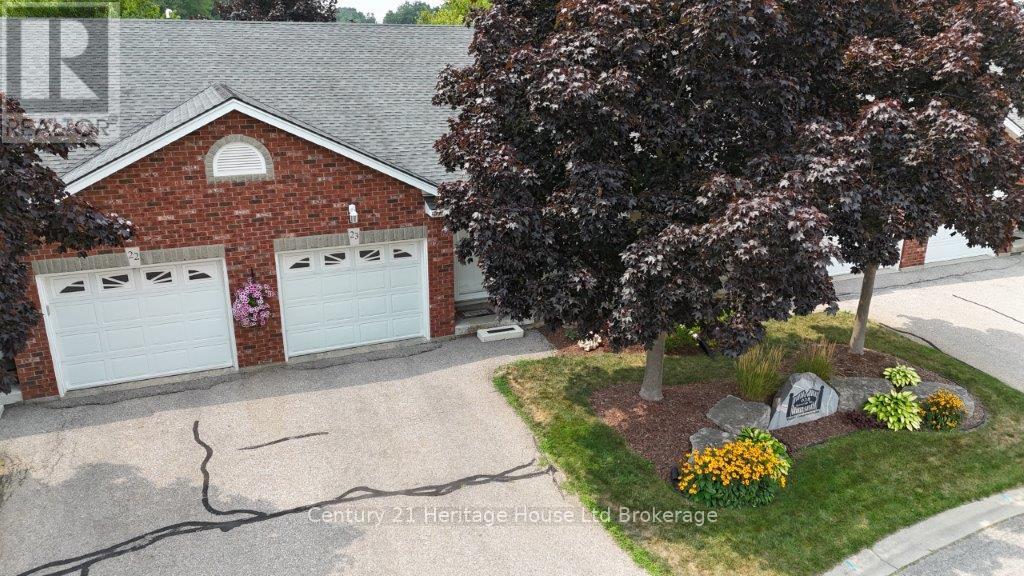 Photo 3 of 23 928 Lorene Street, Woodstock ON