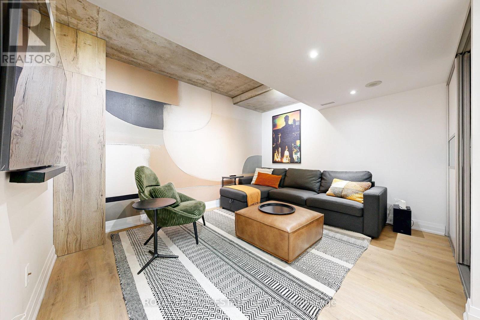 Photo 21 of 110 55 Stewart Street, Toronto ON
