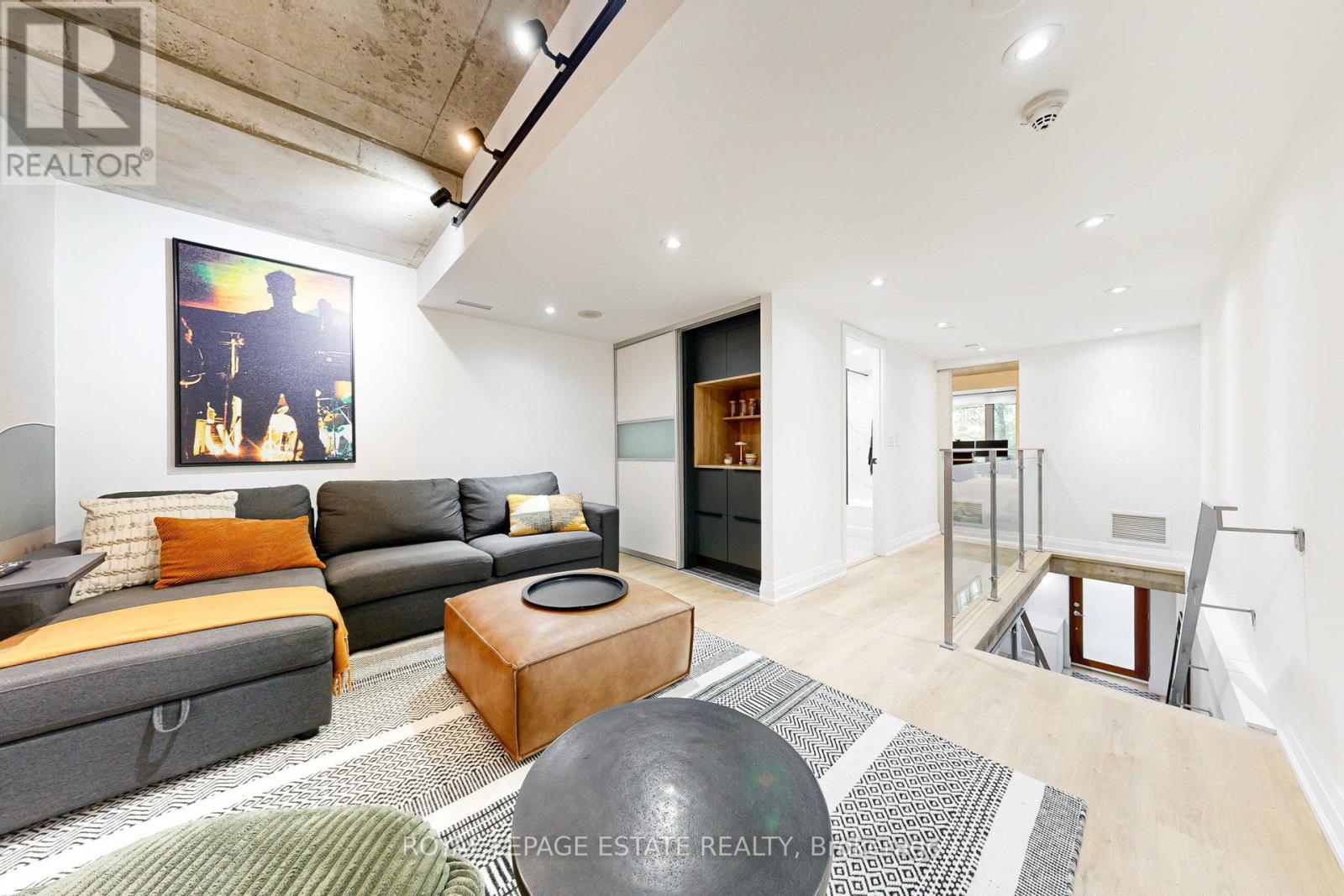 Photo 15 of 110 55 Stewart Street, Toronto ON