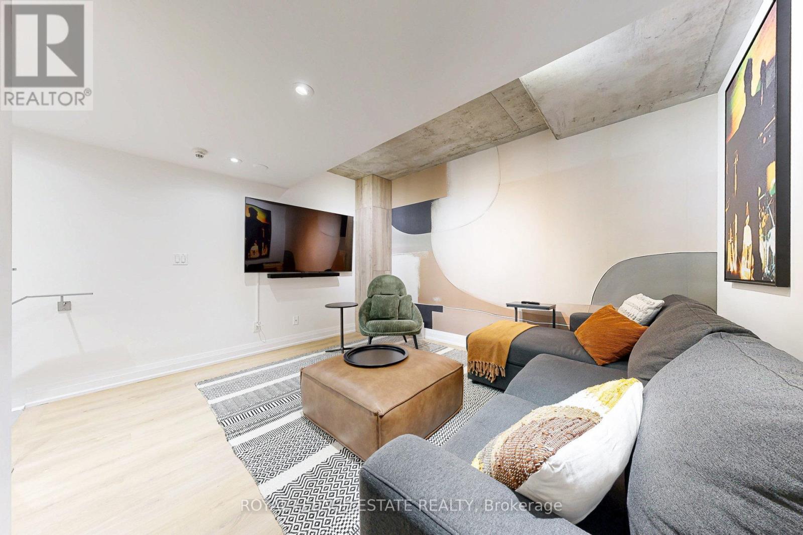 Photo 20 of 110 55 Stewart Street, Toronto ON