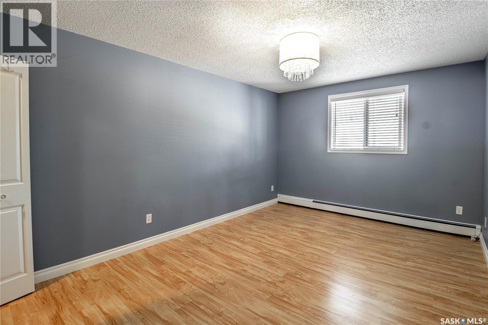 Photo 12 of 203 521 18th Street W, Saskatoon SK