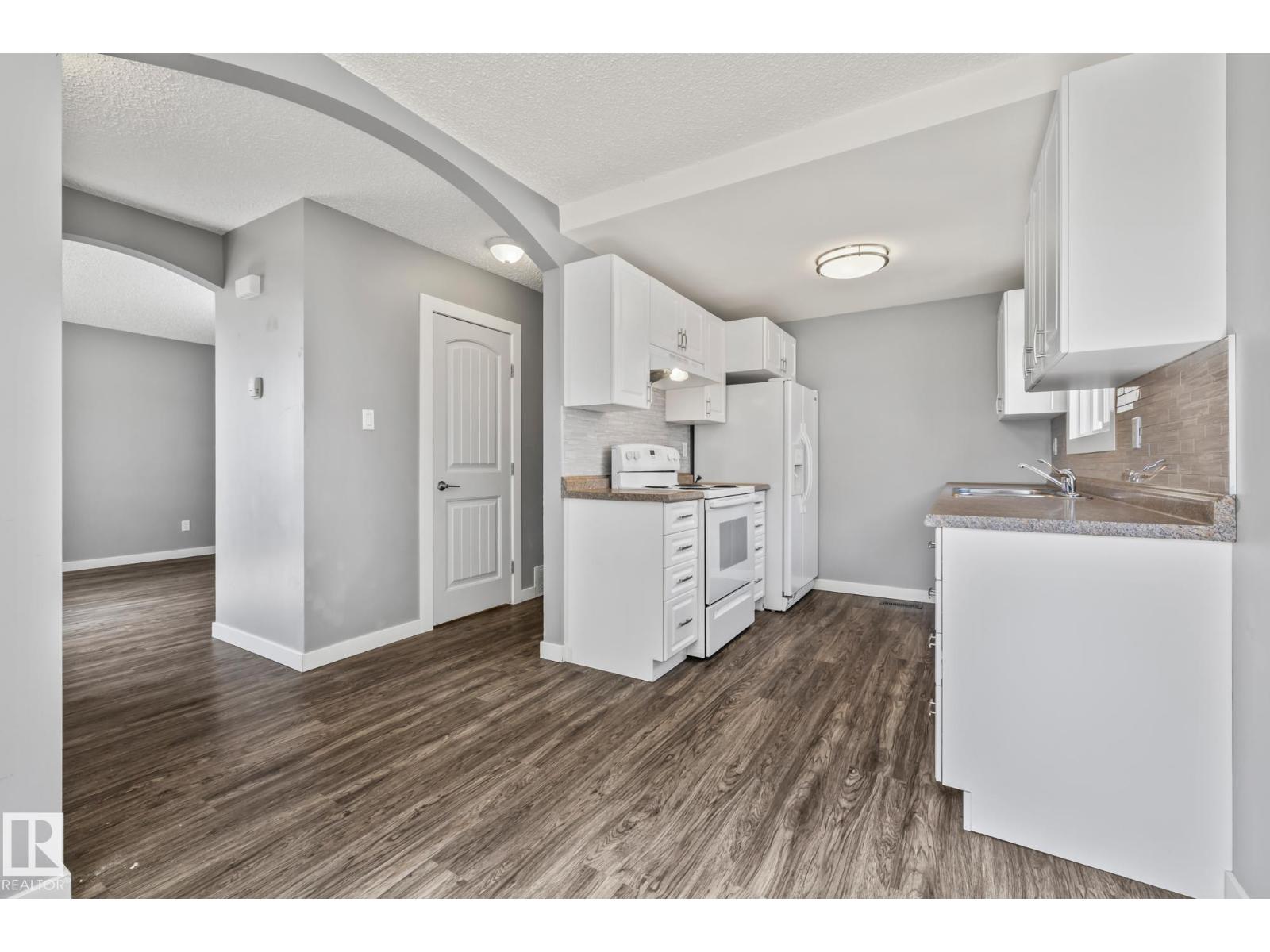 Photo 2 of 2 B Clareview Vg Nw, Edmonton AB