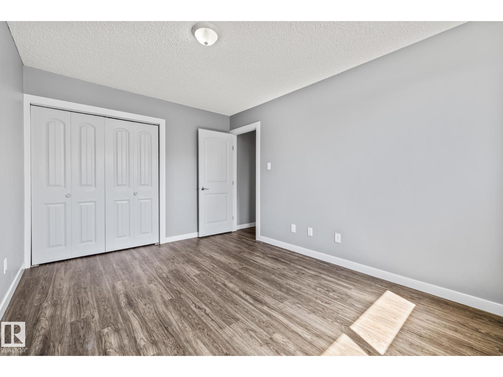 Photo 19 of 2 B Clareview Vg Nw, Edmonton AB