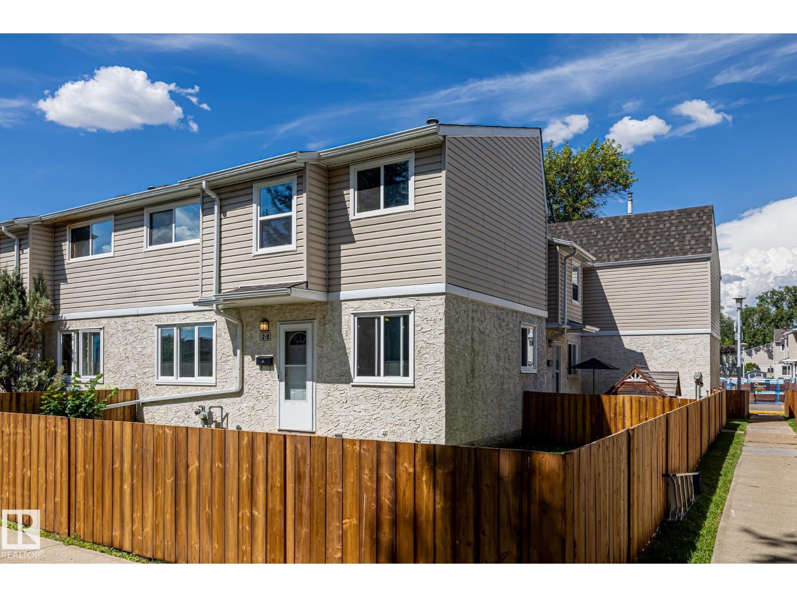 Photo 17 of 2 B Clareview Vg Nw, Edmonton AB