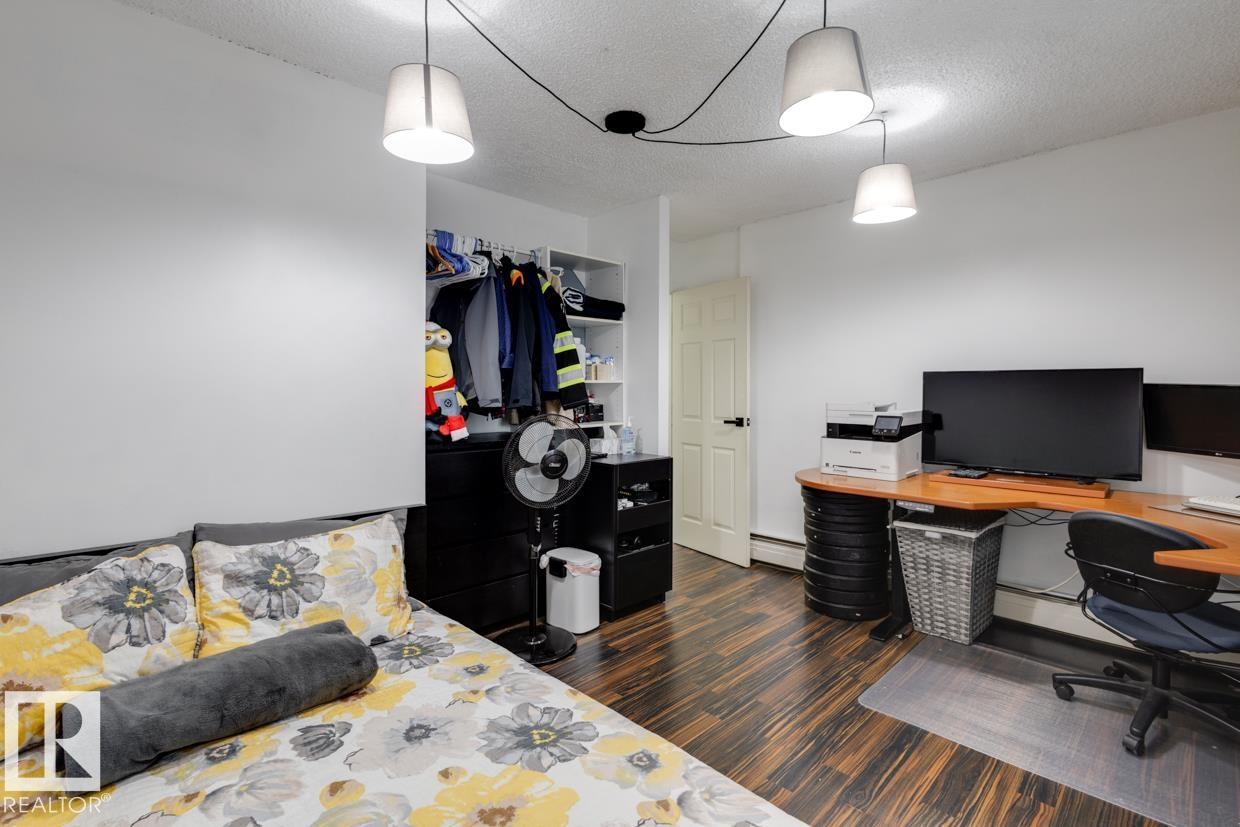 Photo 14 of 172 8735 165 St Nw, Edmonton AB